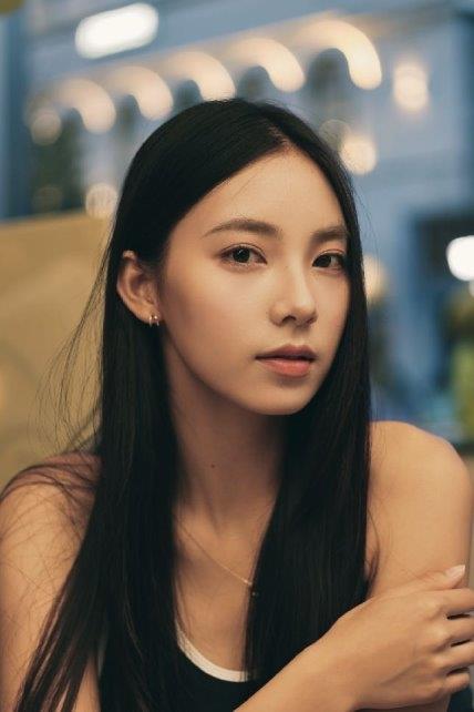 首秀观感如何布阿迪曼城首秀21次传球均成功,贡献1次拦截