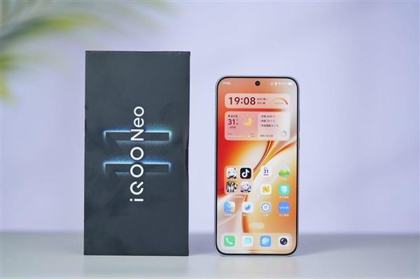 首发就翻车！iPhone 18 Pro系列Face ID出故障：解锁卡死重启
